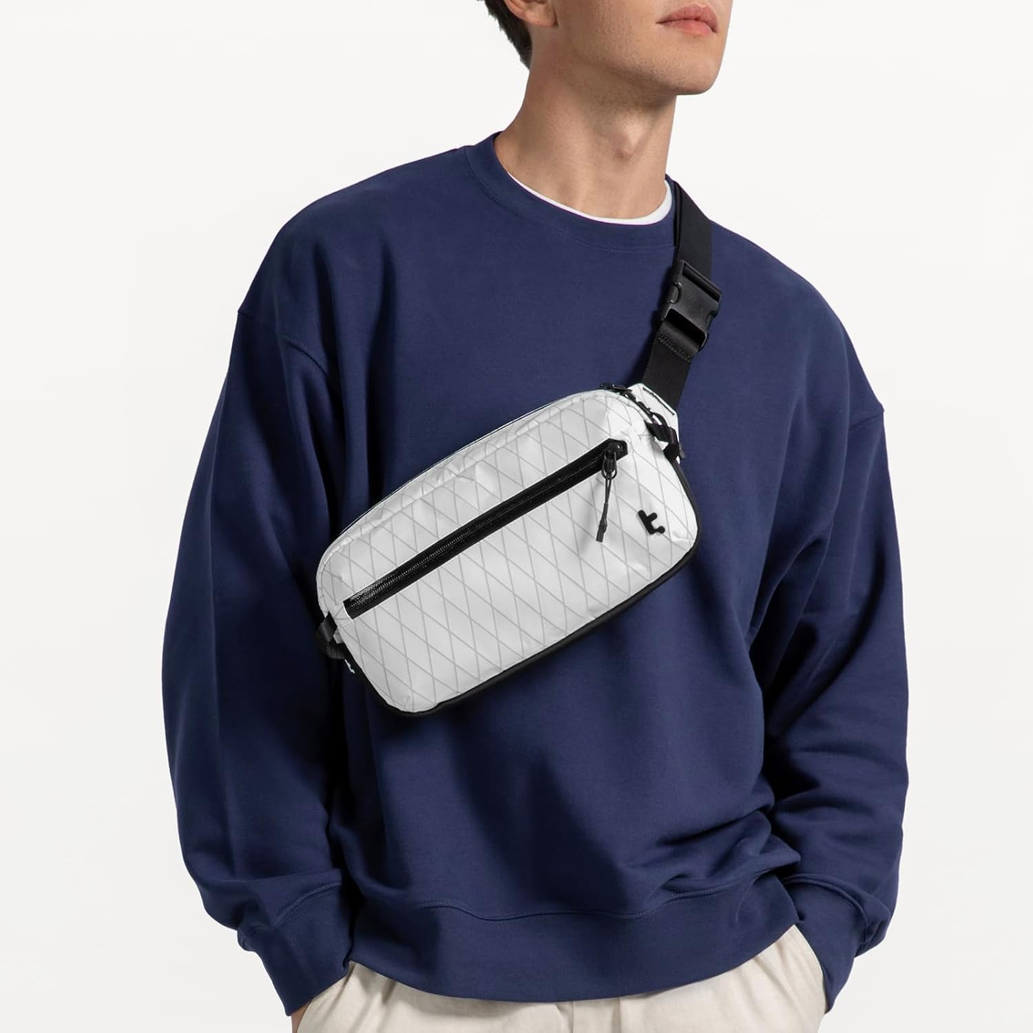 tomtoc 1,5 l crossbody väska med RFID-skydd, liten unisex axelremsväska, sling bag, lätt, vattentät sling bag, för utomhusresor, svart