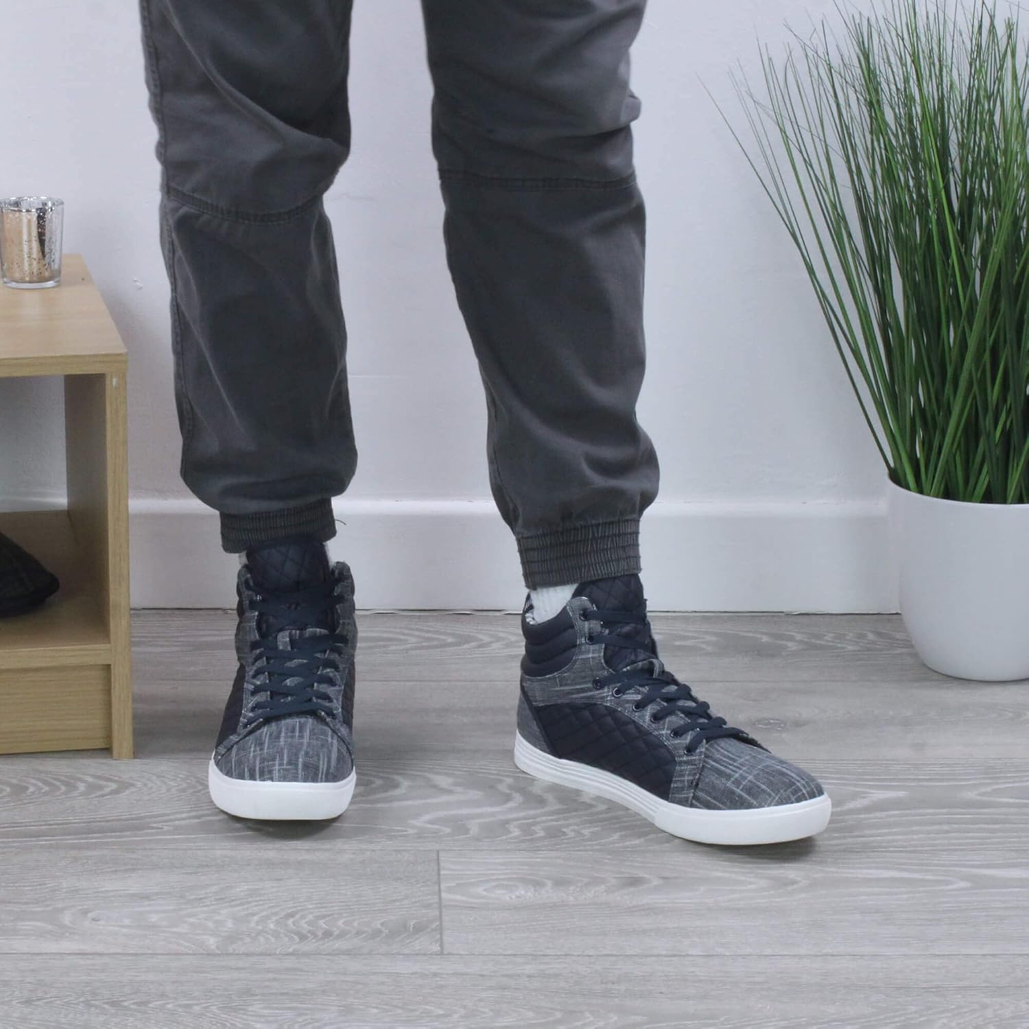 Ajvani Platt snörning för män quiltad vardaglig hög topp ankelstövlar sneakers storlek.