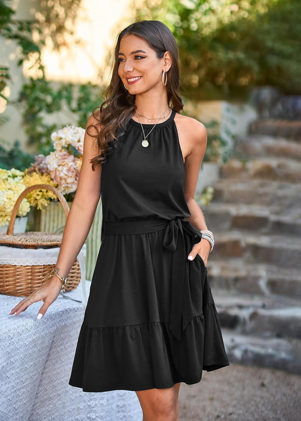 Newshows Sommarklänning för damer, halterneck-klänning, ärmlös klänning i ledig stil, solklänning med volang, klänning med fickor