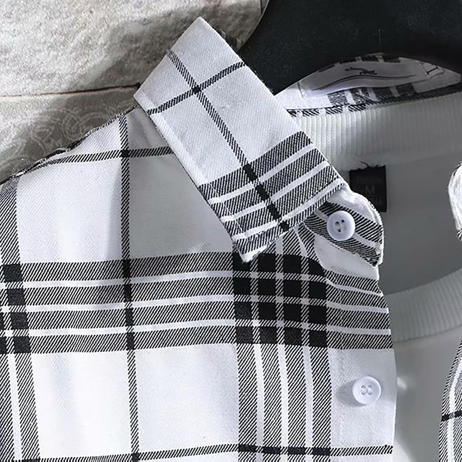 rutig skjorta herr kortärmad tippning krage lös passform t-shirt med ficka icke-järn button-down rutiga skjortor lätta och bekväma klassiska herrtoppar för vardaglig användning