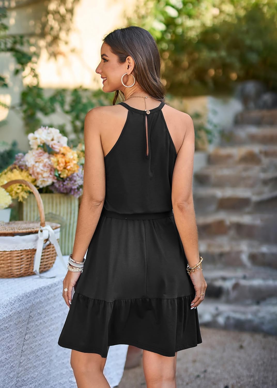 Newshows Sommarklänning för damer, halterneck-klänning, ärmlös klänning i ledig stil, solklänning med volang, klänning med fickor